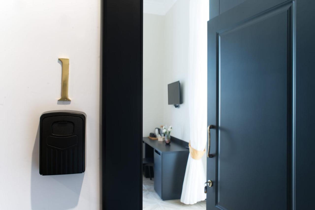 Fida Rooms Naples Exterior photo