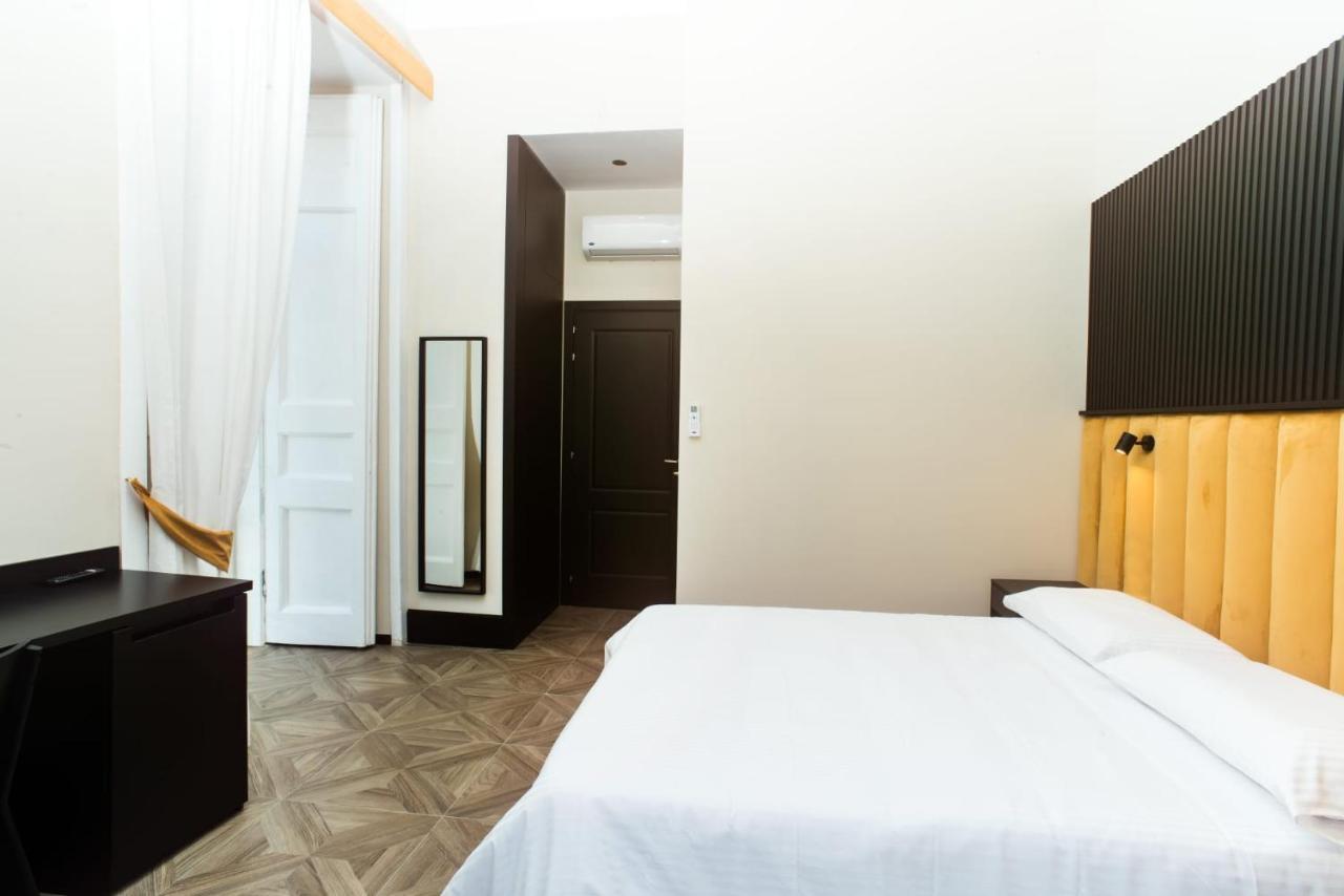 Fida Rooms Naples Exterior photo