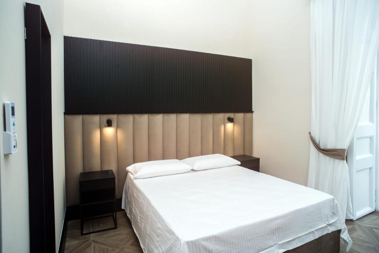 Fida Rooms Naples Exterior photo